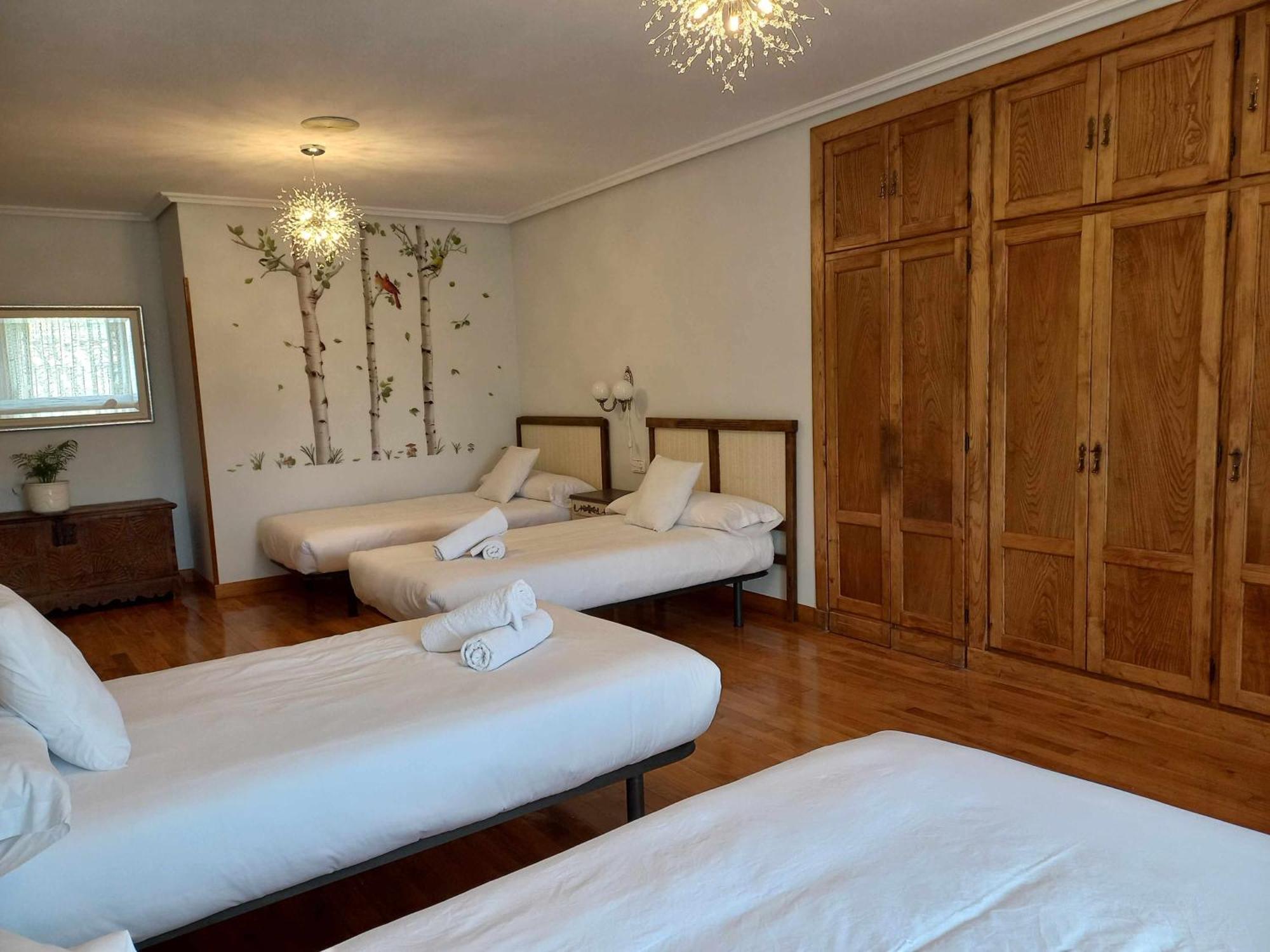 Casa Albaitar Con Piscina Y Sala De Juegos Azcona المظهر الخارجي الصورة